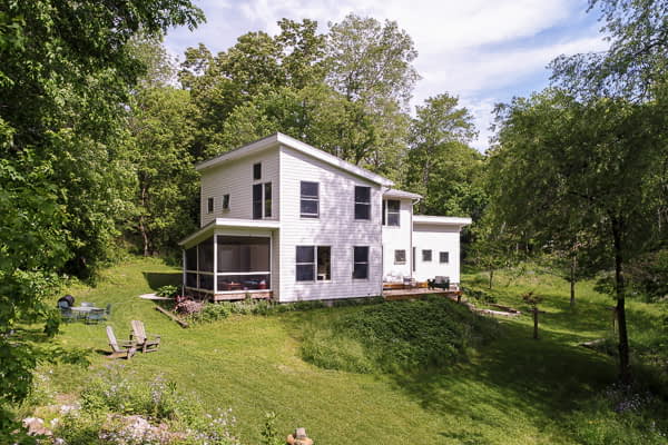 Bill Penner House Gambier, OH backyard and screened porch